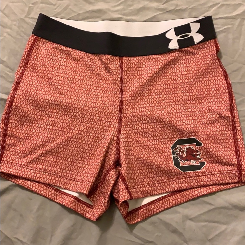 NEVER WORN Small Women’s Under Armour USC Shorts